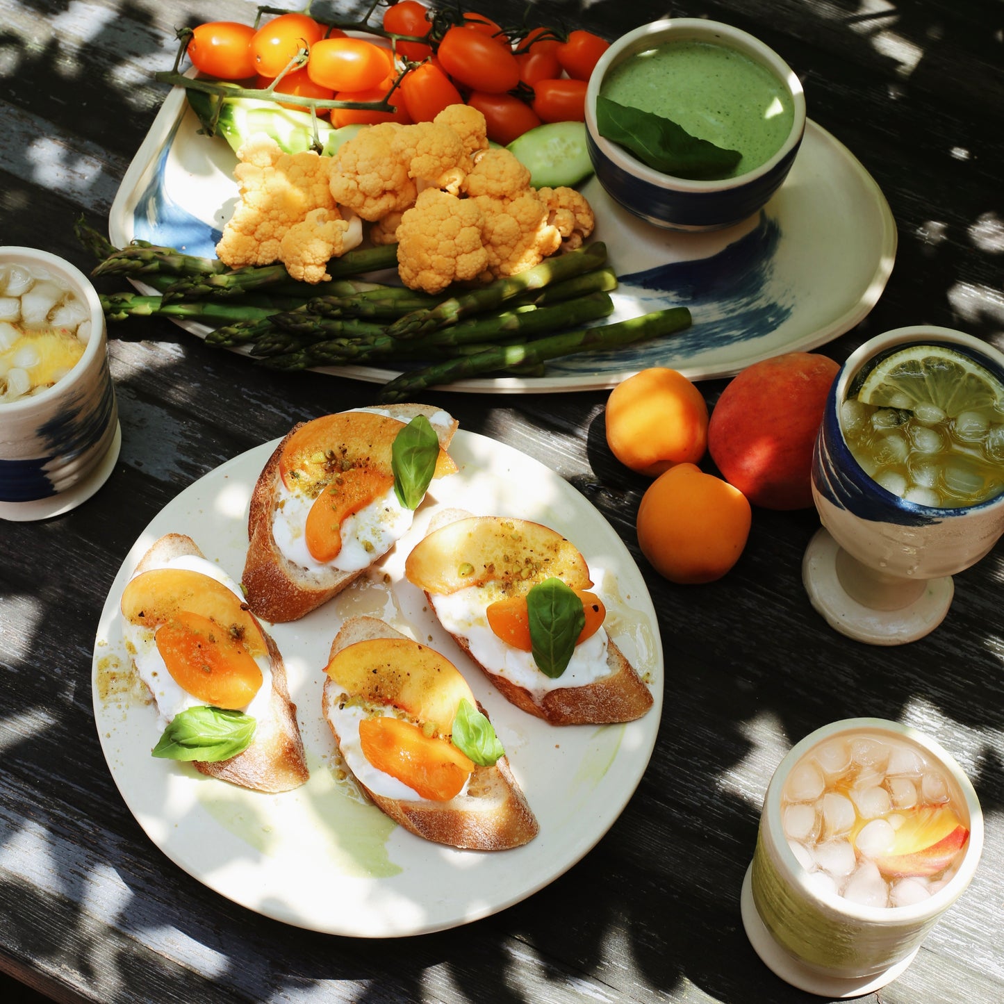The Anyone Can Host Serving Plate