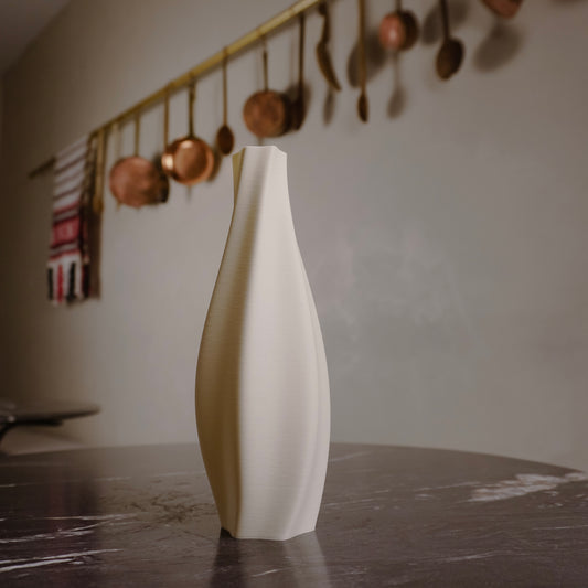 Single Vase (Twist)